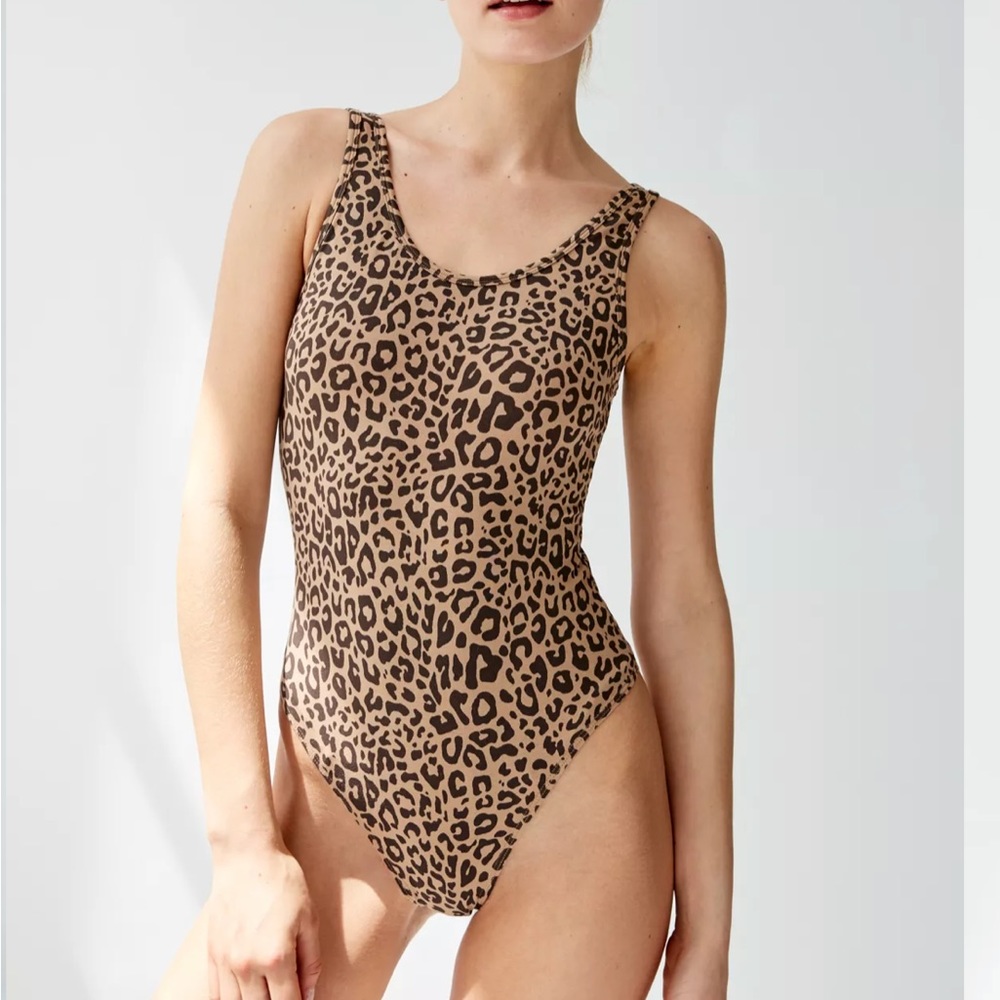 Aritzia Tna 90’s Kathi Bodysuit